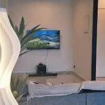 Ultimate Skyline Penthouse W Bathtub 3 Bedroom 6 Pax