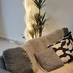 Ultimate Skyline Penthouse W Bathtub 3 Bedroom 6 Pax