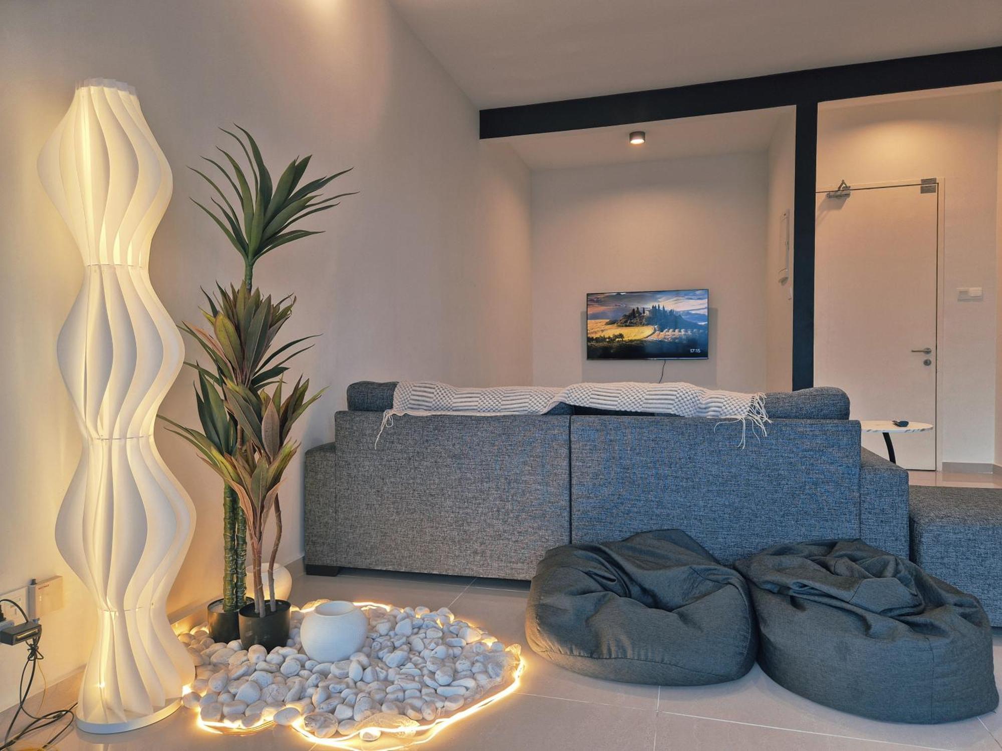 Ultimate Skyline Penthouse W Bathtub 3 Bedroom 6 Pax Johor Bahru